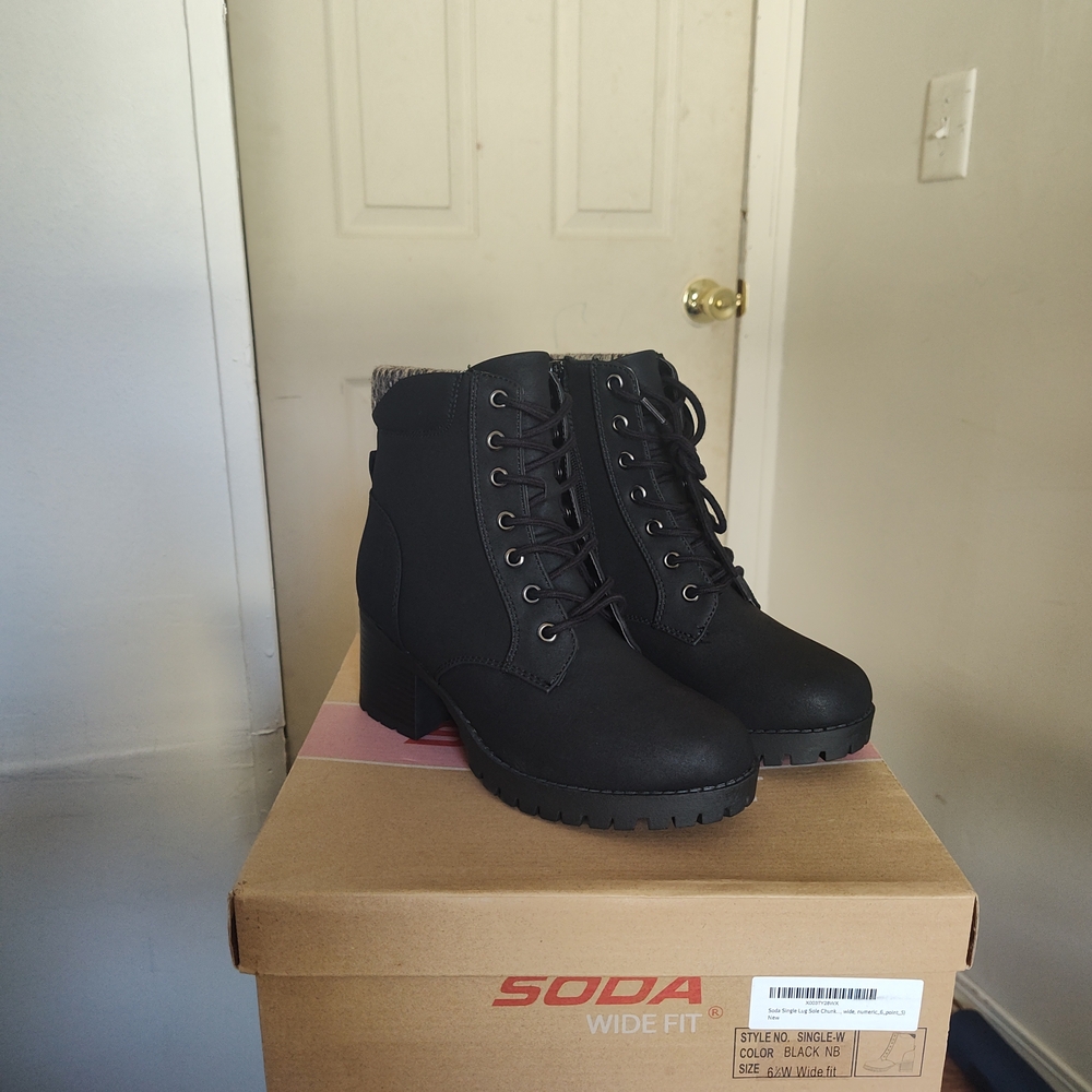 Soda Women's Black Ankle Boots (Wide Fit)